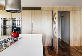 timber_veneer_finish_kitchen_cabinets2